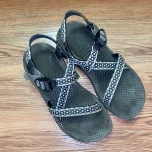 Women’s Chacos Size 10